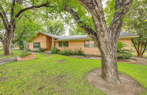 Del Rio Home with Large Yard, BBQ and Fireplace! - Foto 35