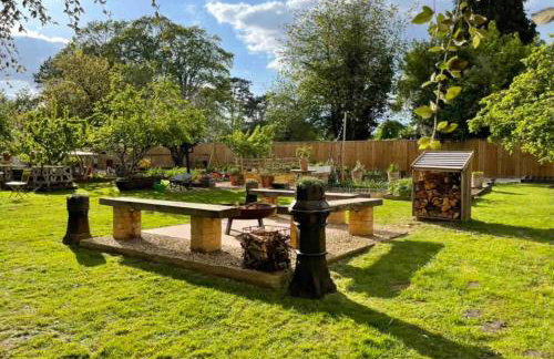 Spacious Country Cottage Sleeps 7, Air Con, Fire Pit & Dog Friendly close to Bath - Foto 36