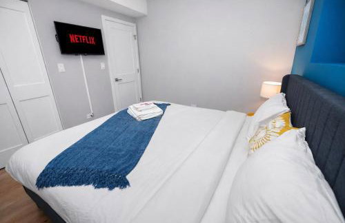 Modern 3BR Chicago Downtown Apartment Near Loyola University & Lakefront - Photo 13