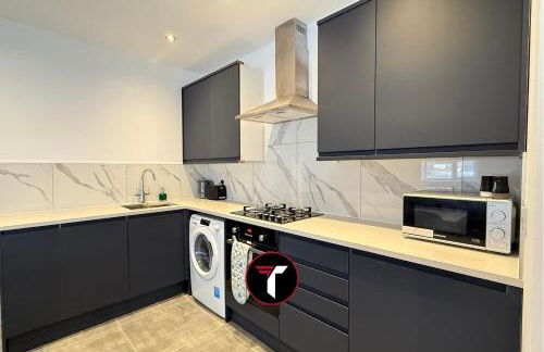 Spacious 2 Bed 2 Bath Flat with Free parking - Foto 3