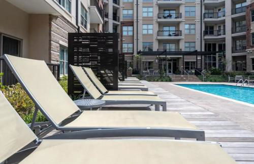 League Flats Uptown at West Trade Street - Photo 39