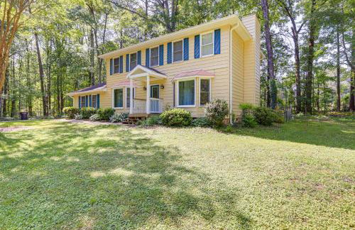 Dog-Friendly Fayetteville Home with Fenced Yard! - Foto 1