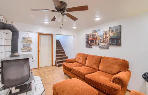 Group Getaway w/ Mtn Views: Home in Circleville! - Foto 17
