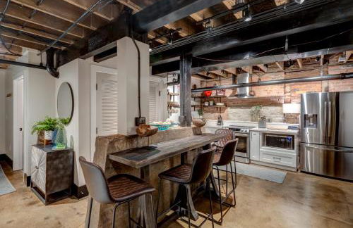 Historic Stay Near Downtown - Foto 11