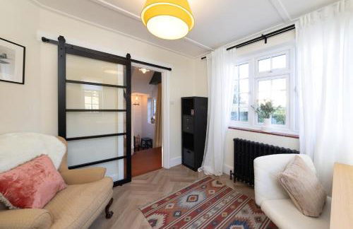 Oxfordshire Country Escape, 3 Bed Getaway - Photo 4