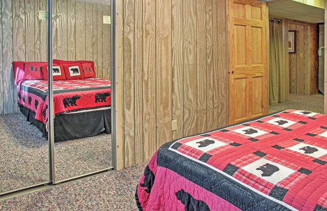 Wonderful Home on Sand Lake with Expansive Porch! - Foto 7