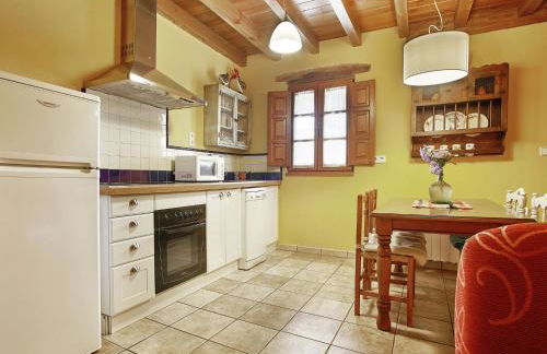 Mansion in Nava with Pool & Terrace - Foto 10