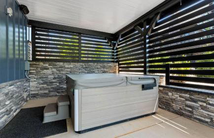 Blue Heron & Gray Fox by Avantstay 2 Lakefront Homes, Sleeps 44 Pool, Dock, Theater - Foto 12