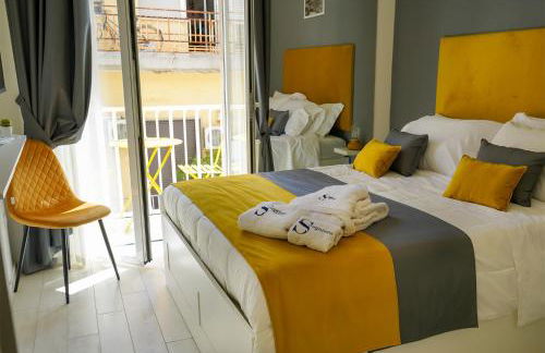 Scugnizzo Apartment CHIAIA - Foto 37