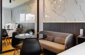 Apartamento Studio novo, pertinho da praia - Foto 7