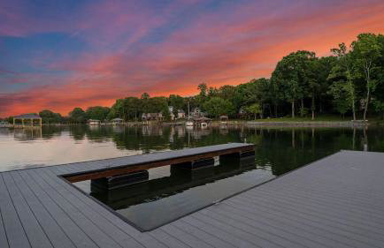 Gray Fox Lodge by Avantstay Waterslide Pool, Theater Sleeps 21 - Foto 112