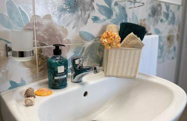 SkyView Apartment at Middletown - Sea View & Private Parking - Foto 3