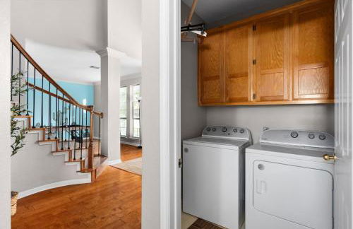 Hidden Gems with Pool and Game room - Foto 20