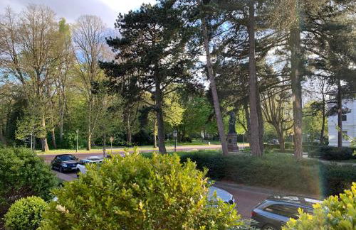 Stilvolle Stadtoase, 116 qm, Parkblick, Wassernah, Parkplatz - Foto 21