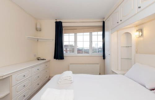 Spacious 3-Bed Home Woolwich O2 Crossrail - Pass the Keys - Foto 19