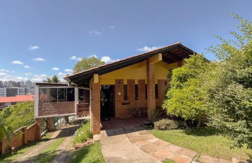 Casa com Vista, Lareira e Churrasqueira na Serra - Foto 35