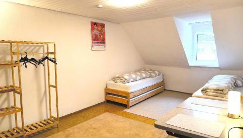 Ganze Wohnung in Karlsruhe, 2 Schlafzimmer, 3 Betten, Küche, Bad, Altbau, Stadtmitte - Foto 4