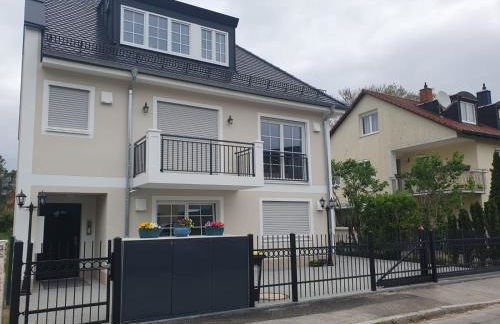 75m2 lichtdurchflutete 3 Zimmer Souterrain Wohnung in einem Neubau Villa - Foto 14