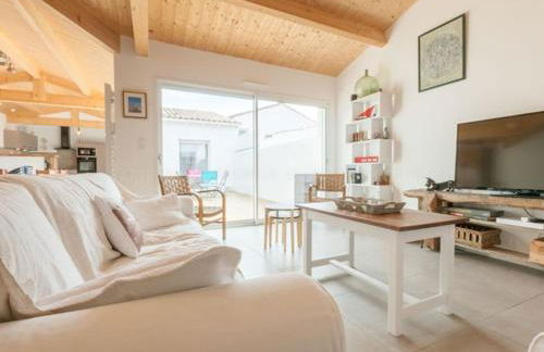 Maison spacieuse à Le Bois-Plage-en-Ré avec terrasse et stationnement - FR-1-835-5 - Foto 12