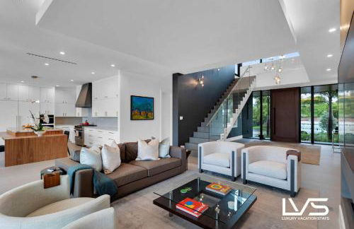 Carlotta- New Construction Luxury Waterfront Villa - Foto 34