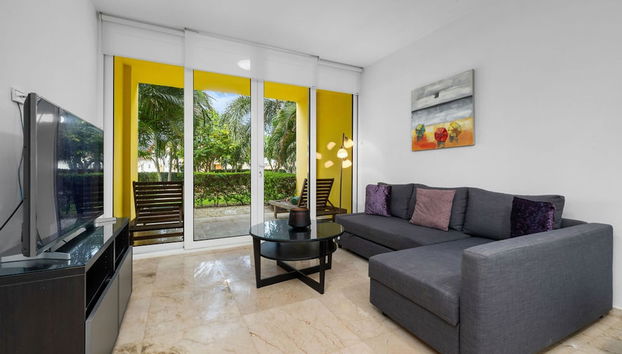 Charming 1br1ba Condo in Great Location With Pool - Foto 2, Habitación