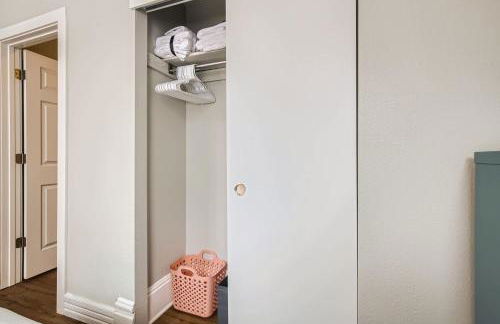 Cloud by Modern Midstay - 1 Block to City Park #C1 - Foto 12