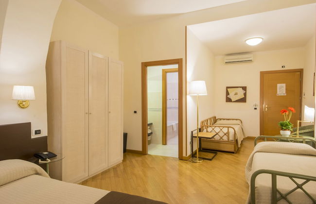 Piazza Paradiso Accomodation - Foto 38