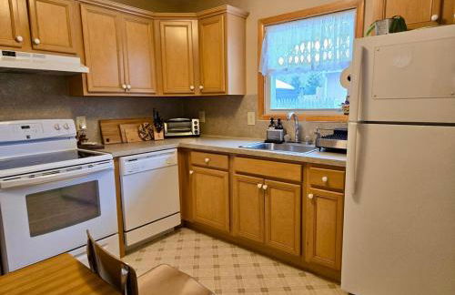 Charming, Pet-friendly Lake front Retreat WiFi - Foto 46