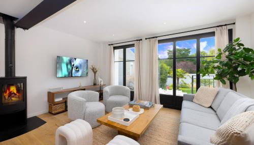 NEW Remodeled Home 4Bed/3.5Bath, Walking to BEACH! - Foto 3