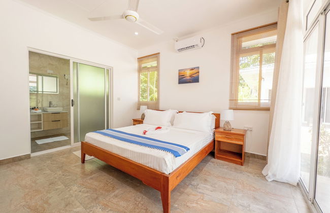 Macmillan's Holiday Villas - Foto 1