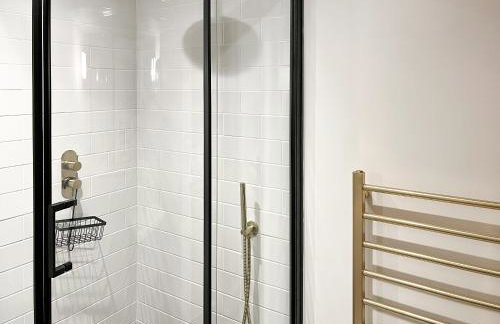 The Hermit Inn Hideout - Photo 12