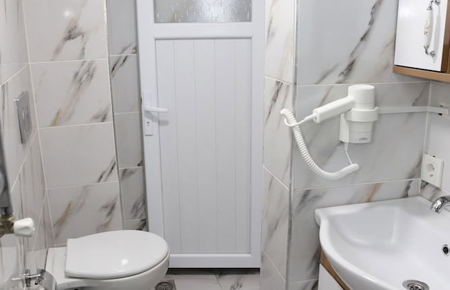 Laos Otel & Apartment - Photo 19