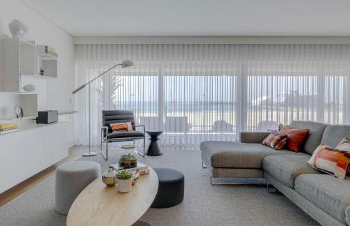 SONIA Travels - Photo 22