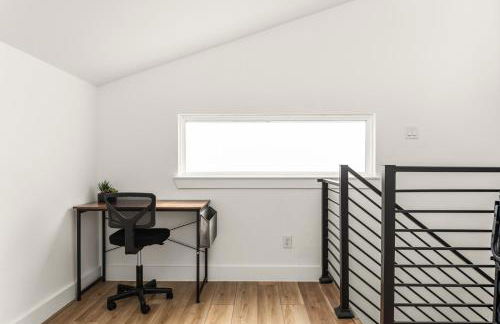 Urban Oasis with Top Houston Attractions nearby - Photo 30