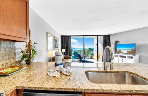 Edgewater Tower 1-305 - Foto 30