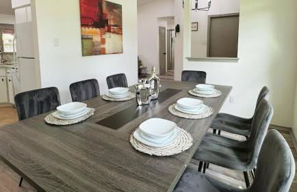 Relax Modern 3BR 2Bath - NW Austin, Sleeps 10 - Photo 7