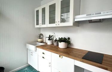 Retreat with Parking Sleeps 6 - Foto 18