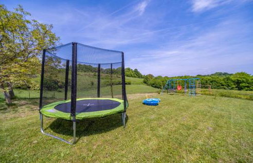 Awesome Home In Gornji Velemeric - Foto 14