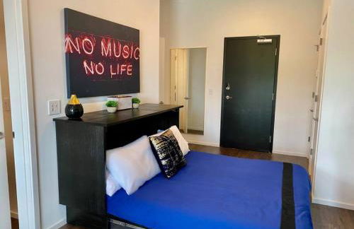 CHIC Modern Nashville Condo POOL, PATIO, PARKING - Foto 30