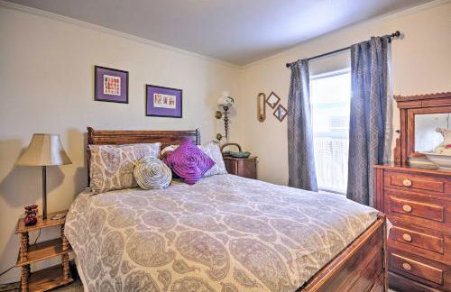 Peaceful Portales Escape with Patio and Grill! - Foto 16