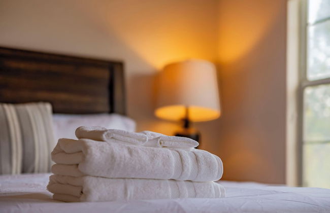 Newly Remodeled Suburban House - Foto 20