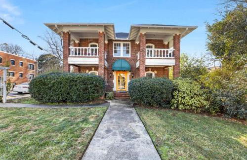 Retro 1BR in Elizabeth with Porch & Eclectic Design - Foto 7