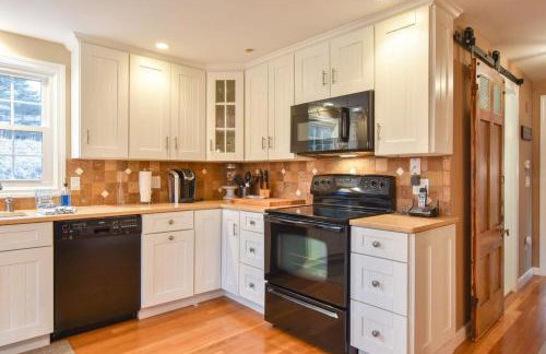 Spacious w Large Outdoor Area Fire Pit - Foto 17