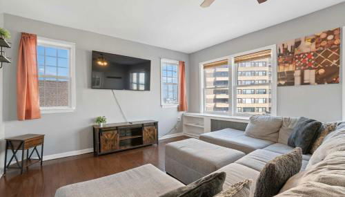 Escape to Raleigh Ave 3 Steps from the Beach - Foto 1