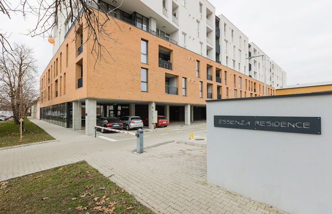 Essenza Charming Two BedRoom Apartment - Photo 1