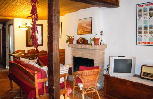 Spacious House in Hornos with Mountain View - Photo 13