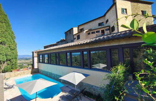 TUSCANFLAT Castle - Photo 2