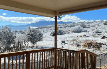 Hillside Haven Hot Tub & Stunning Mountain View - Foto 6