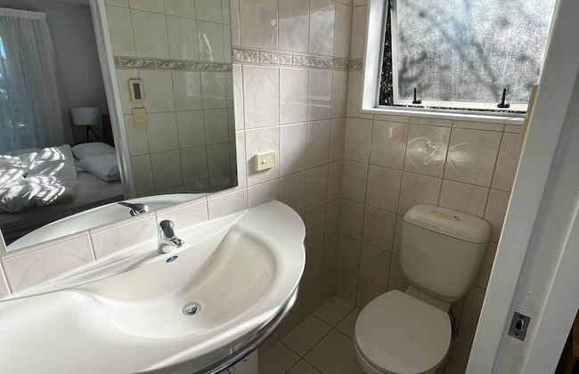 Waiake Beach Apartments - Photo 14