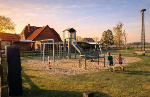 Familienfreundliche große Ferienwohnung mit Pool & Pferden - Spielplatz direkt am Haus - Foto 7